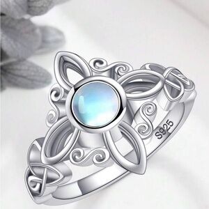 Elegant Silver Moonstone Ring